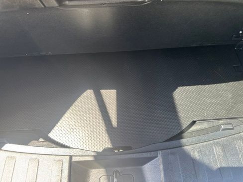 Used 2019 Nissan Rogue SV w/ Premium Package AWD/4WD image 21