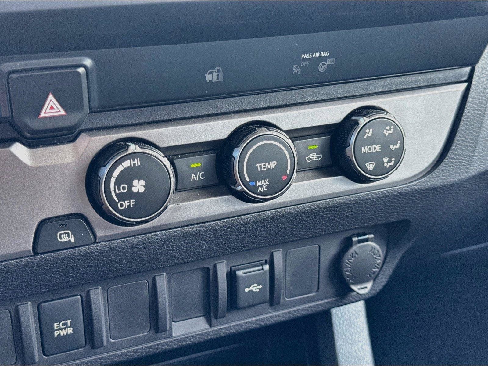 Used 2020 Toyota Tacoma SR w/ SR Convenience Package RWD image 19