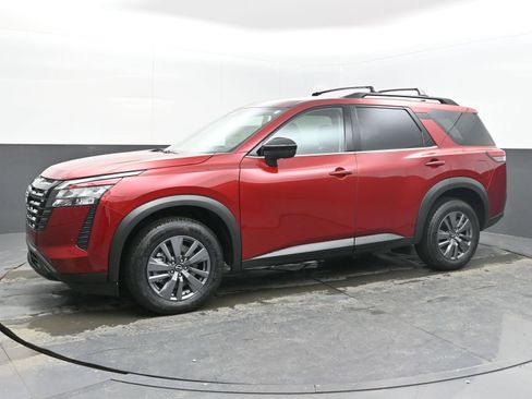 New 2026 Nissan Pathfinder SV image 4
