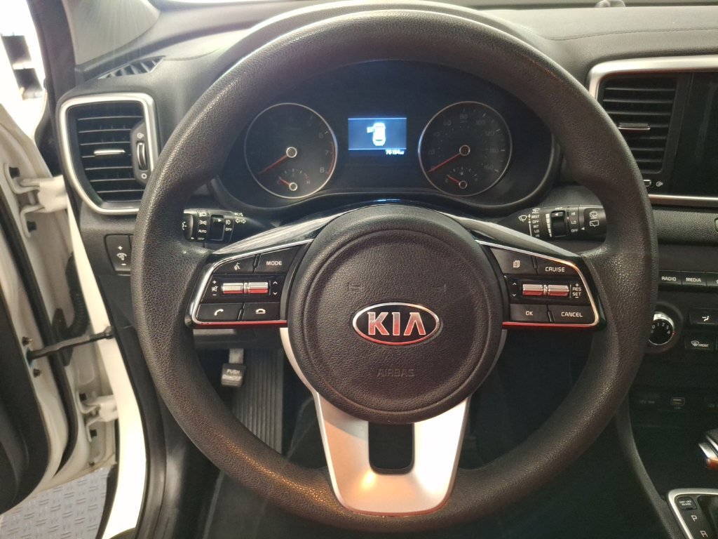 Used 2021 Kia Sportage LX AWD/4WD image 18