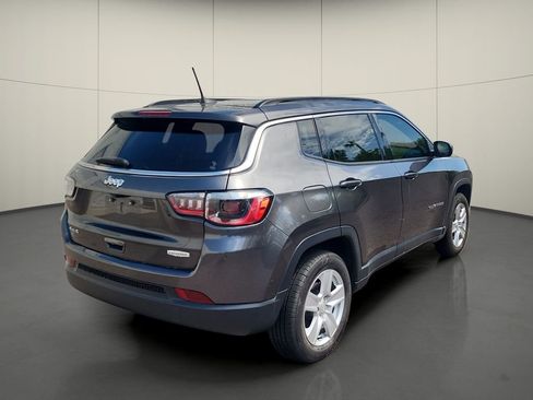 Used 2022 Jeep Compass Latitude AWD/4WD image 7