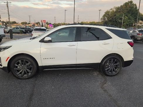 Used 2024 Chevrolet Equinox RS AWD/4WD image 4