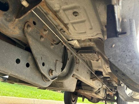 Used 2010 Ford F350 Lariat AWD/4WD image 11