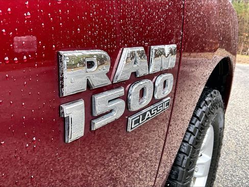 Used 2019 RAM 1500 Express AWD/4WD image 10