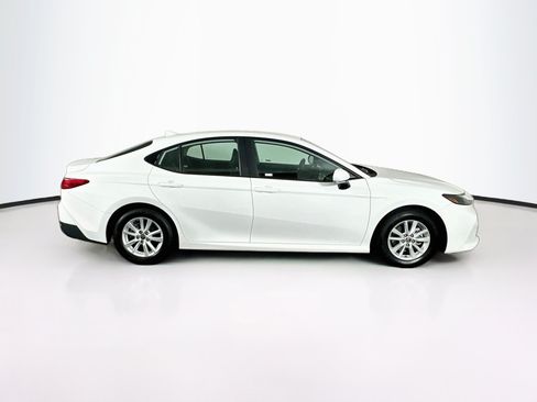 Used 2025 Toyota Camry LE FWD image 10