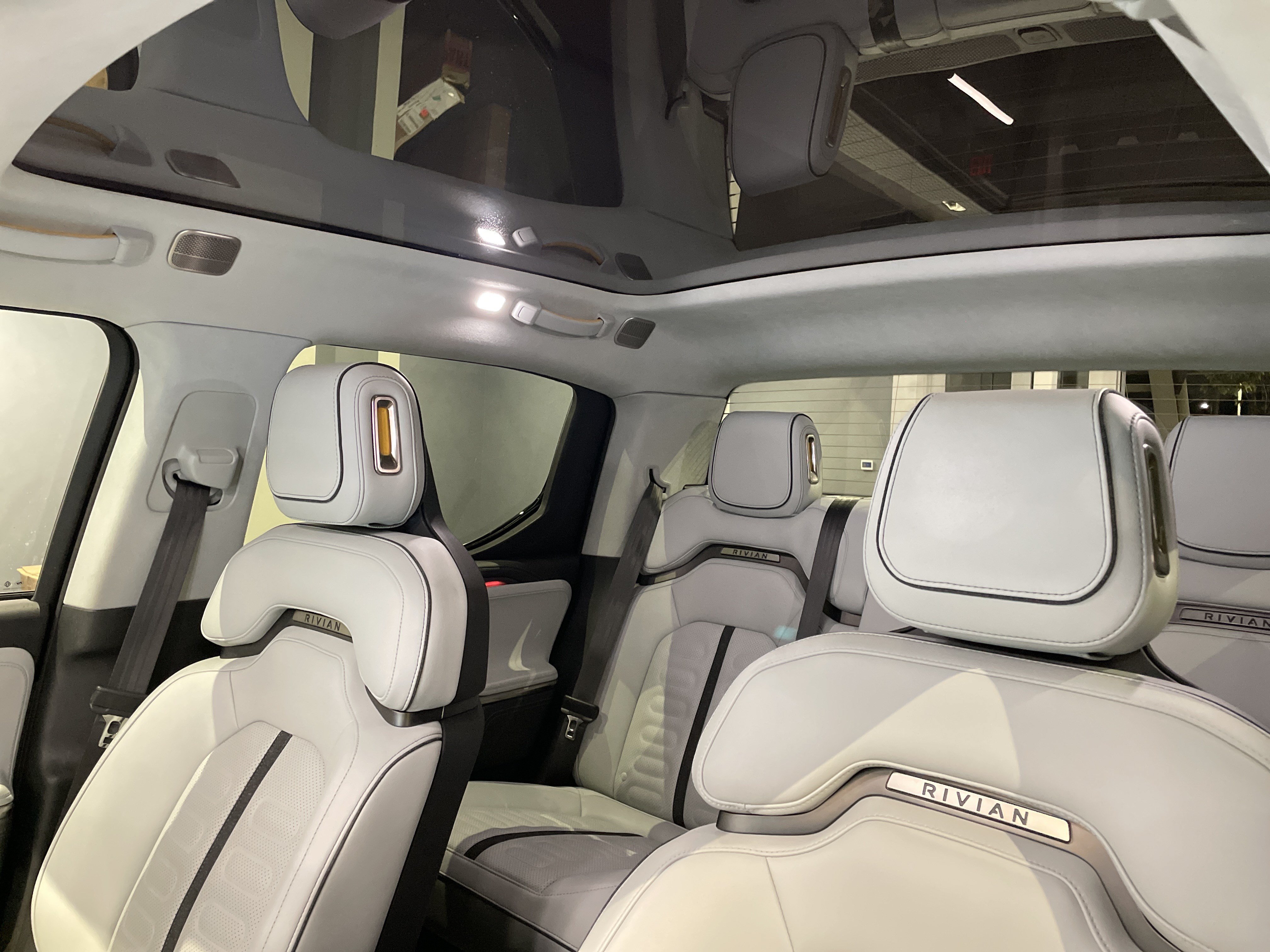 Used 2023 Rivian R1T Adventure Quad AWD/4WD image 18