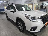 Used 2023 Subaru Forester Premium image 3