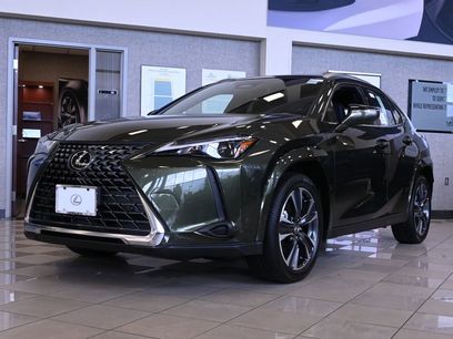 New 2026 Lexus UX 300h AWD w/ Accessory Package (2T)