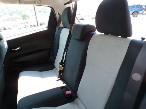 Used 2014 Toyota Yaris LE FWD image 15