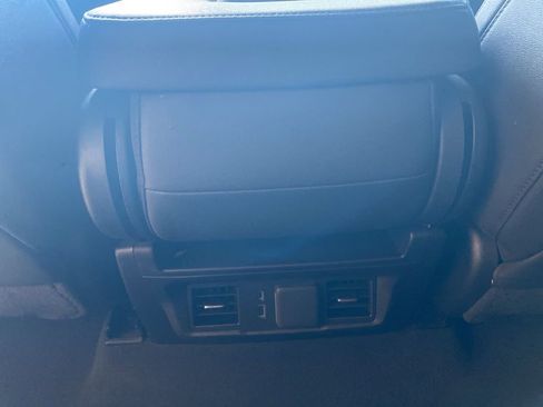 Certified 2024 GMC Sierra 1500 SLT image 12