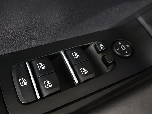 Used 2021 BMW X6 xDrive40i w/ Premium Essential Package image 43