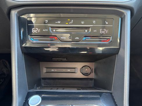 Certified 2025 Volkswagen Taos SEL image 24