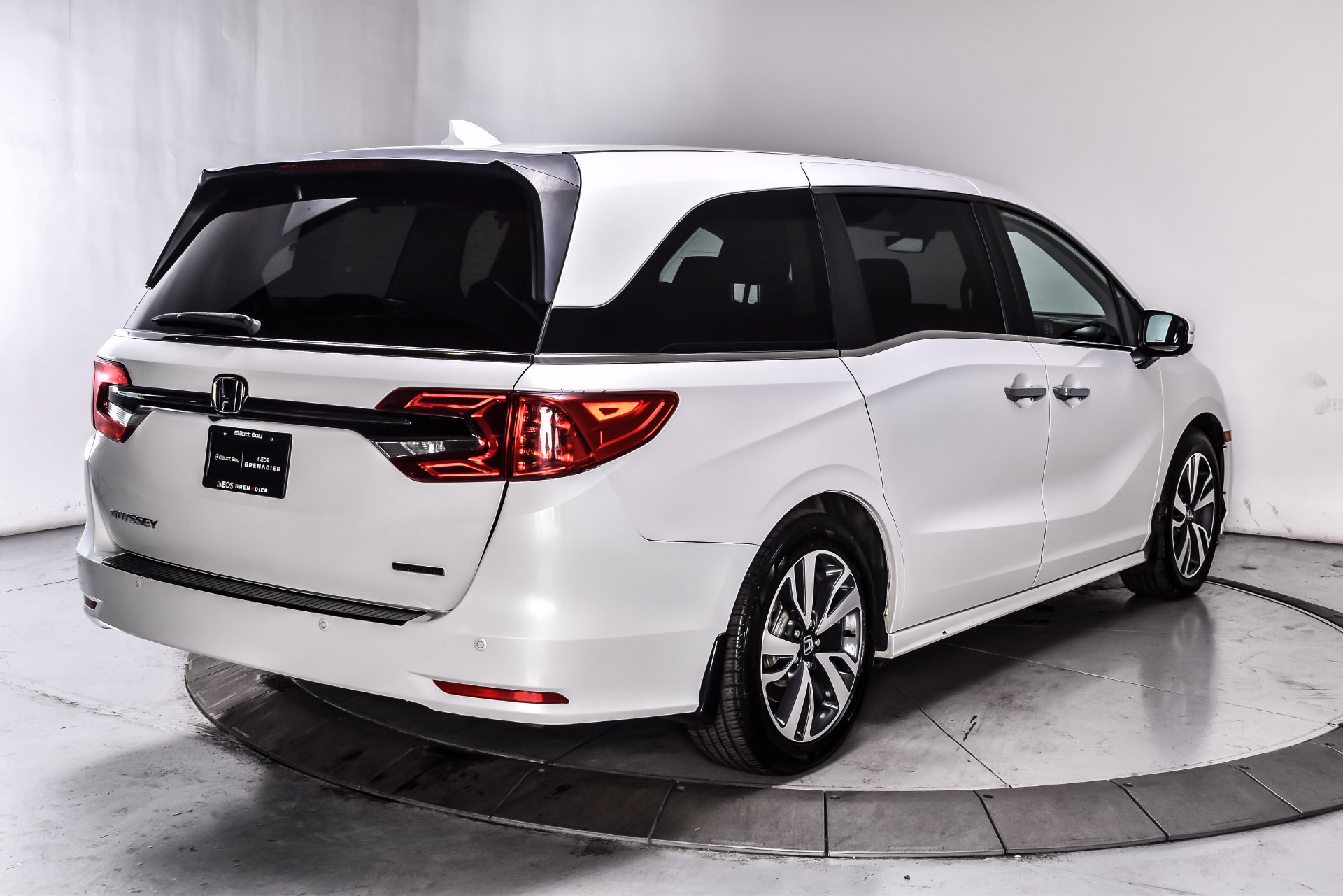 Used 2024 Honda Odyssey Touring image 6