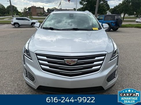 Used 2018 Cadillac XT5 Luxury w/ Driver Awareness Package AWD/4WD image 9