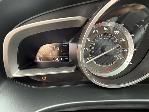 Used 2014 MAZDA MAZDA3 i Touring image 30