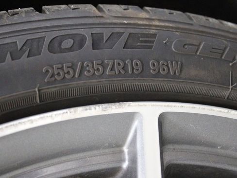 Used 2022 Genesis G70 3.3T image 46