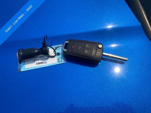 Used 2016 Chevrolet Trax LT w/ LT Convenience Package AWD/4WD image 27