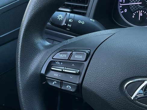 Used 2020 Hyundai Elantra SE w/ Cargo Package (C1) image 21