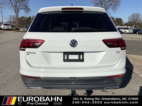 Used 2018 Volkswagen Tiguan SE image 4