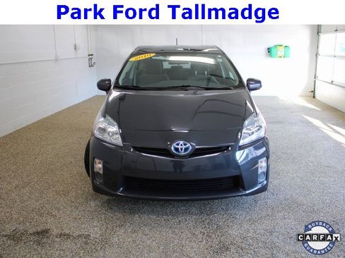 Used 2010 Toyota Prius Two w/ Preferred Accessory Pkg image 9