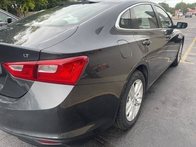 Used 2016 Chevrolet Malibu LT FWD image 10