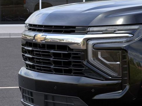 New 2026 Chevrolet Suburban LS image 13
