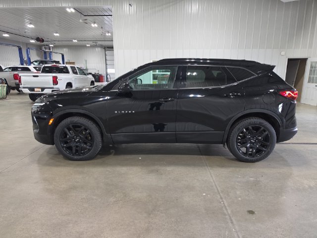 Used 2023 Chevrolet Blazer LT w/ Convenience Package AWD/4WD image 5