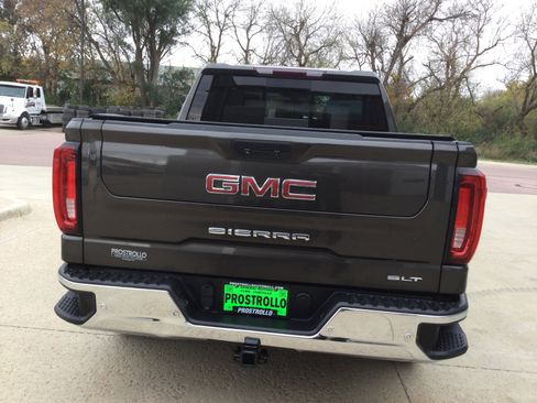 Used 2019 GMC Sierra 1500 SLT w/ SLT Premium Plus Package image 4