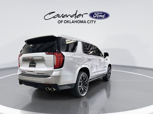 Used 2023 GMC Yukon Denali w/ Denali Reserve Package AWD/4WD image 8