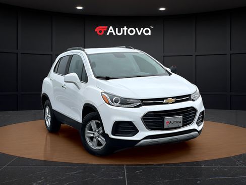 Used 2019 Chevrolet Trax LT w/ LT Convenience Package AWD/4WD image 7
