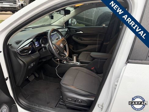 Used 2021 Buick Encore GX Select image 5