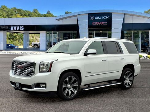 Used 2018 GMC Yukon Denali w/ Open Road Package AWD/4WD image 3