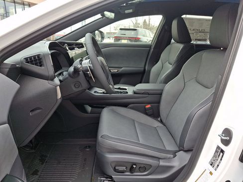 New 2026 Lexus RZ 450e AWD image 10