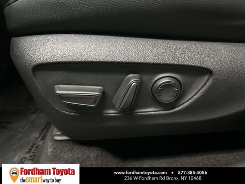 Certified 2025 Toyota Grand Highlander AWD image 22