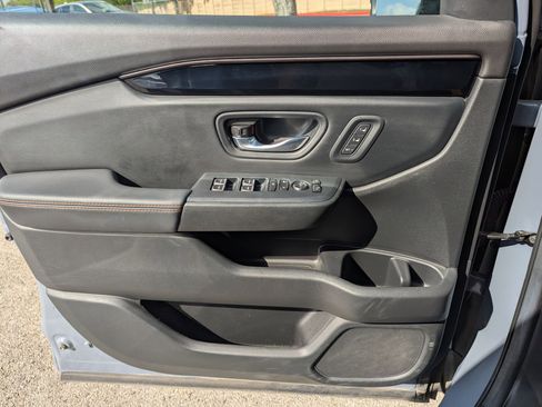 Certified 2024 Honda Pilot TrailSport image 10