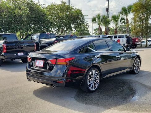 Used 2024 Nissan Altima 2.5 SL FWD image 5