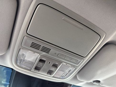 Used 2020 Honda CR-V Touring image 35