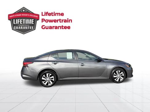 Certified 2025 Nissan Altima 2.5 S FWD image 7