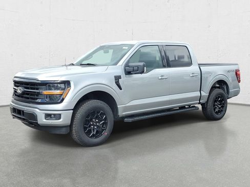New 2026 Ford F150 XLT w/ Equipment Group 302A MID AWD/4WD image 4