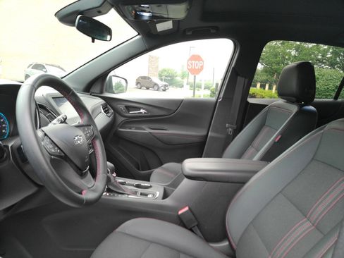 Used 2023 Chevrolet Equinox RS AWD/4WD image 10