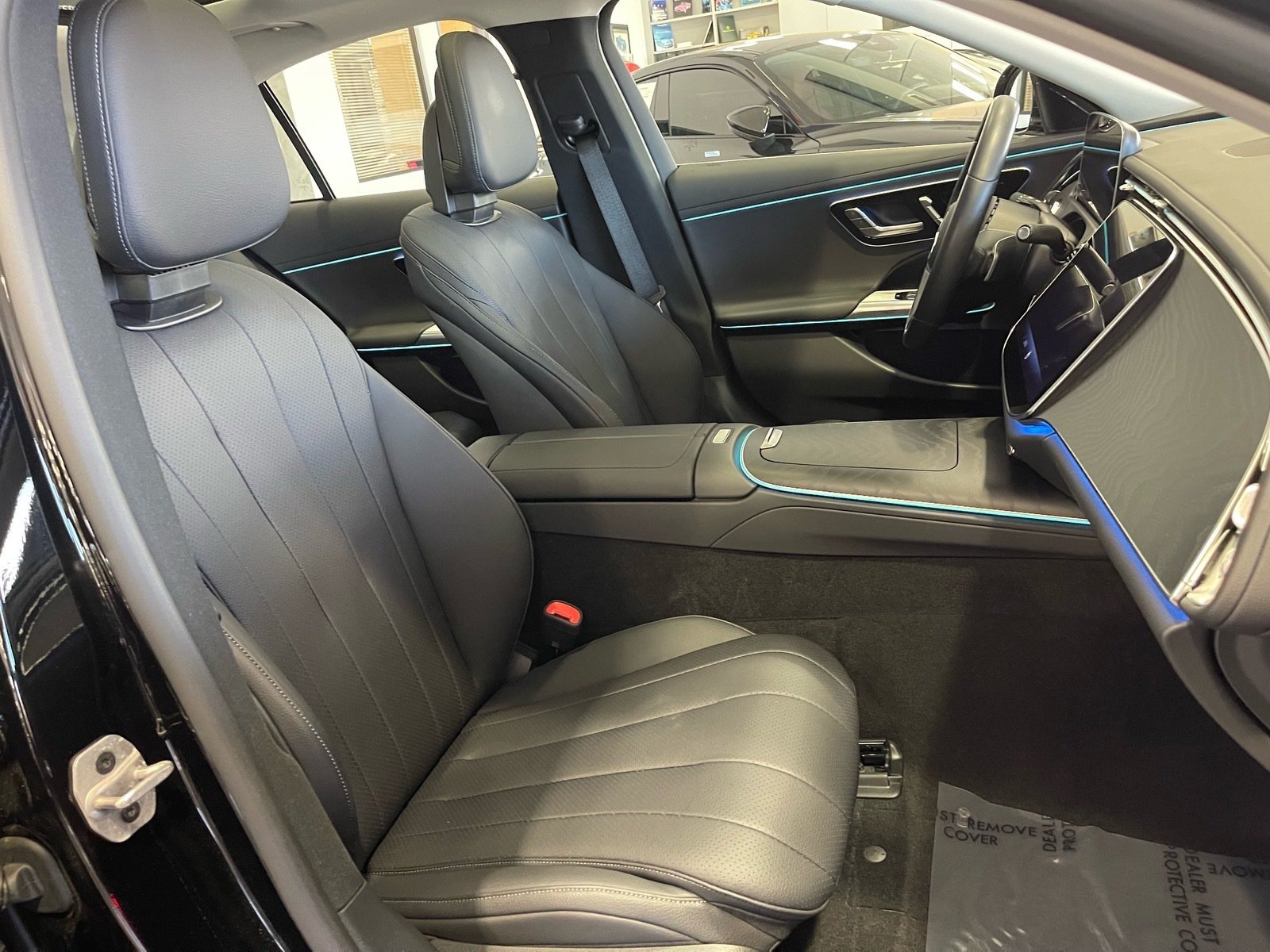 Used 2025 Mercedes-Benz E 350 Sedan image 40