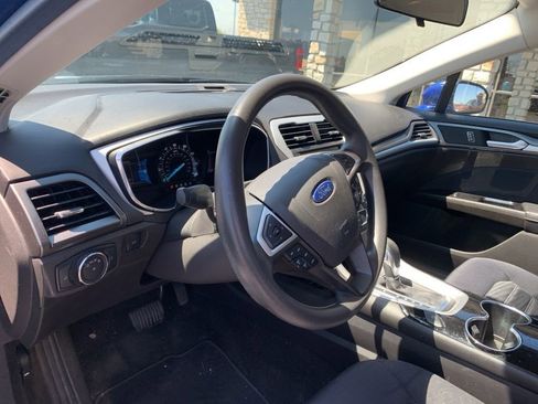 Used 2016 Ford Fusion SE image 25