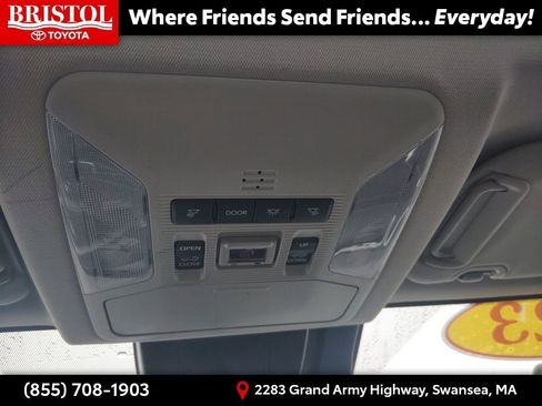 Used 2023 Toyota RAV4 XLE w/ Convenience Package image 28