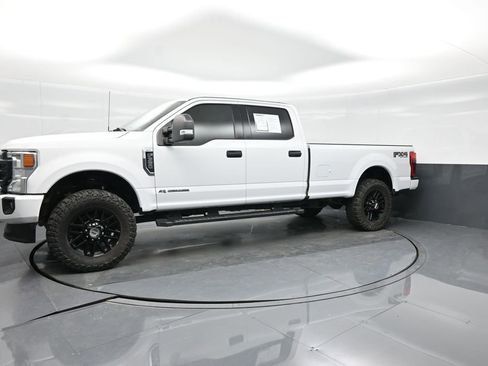 Used 2022 Ford F350 XLT w/ Black Appearance Package AWD/4WD image 20
