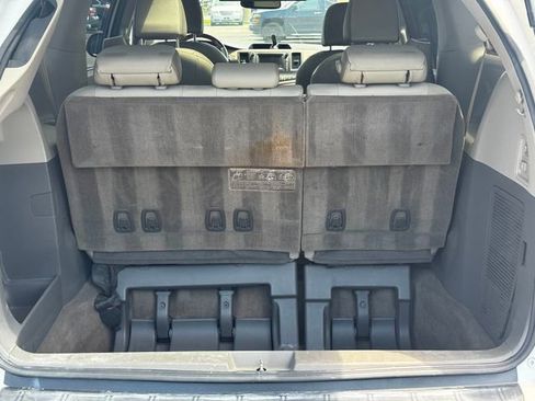 Used 2013 Toyota Sienna Limited w/ Premium Pkg FWD image 7