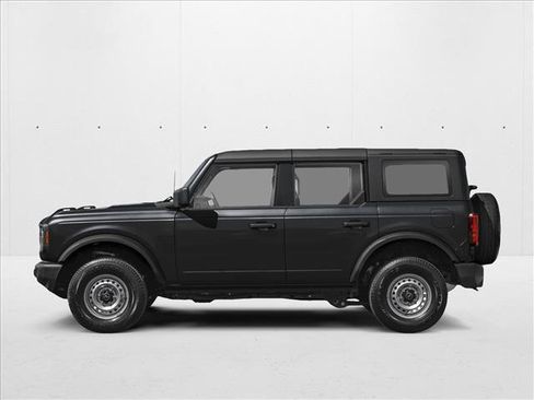 New 2026 Ford Bronco 4-Door AWD/4WD image 3