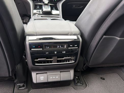 Used 2025 Acura MDX FWD w/ Technology Package image 30