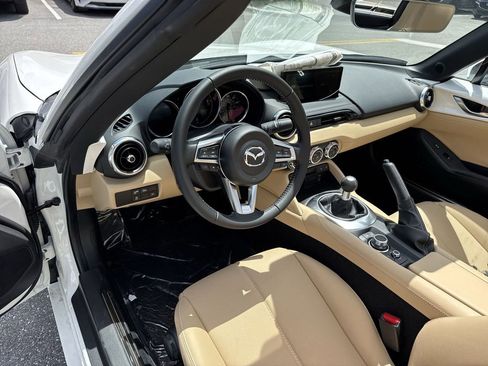 New 2026 MAZDA MX-5 Miata RF Grand Touring RWD image 18