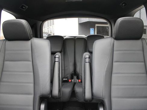Used 2025 Mercedes-Benz GLS 450 4MATIC image 23