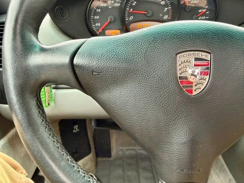 Used 2001 Porsche Boxster RWD image 35